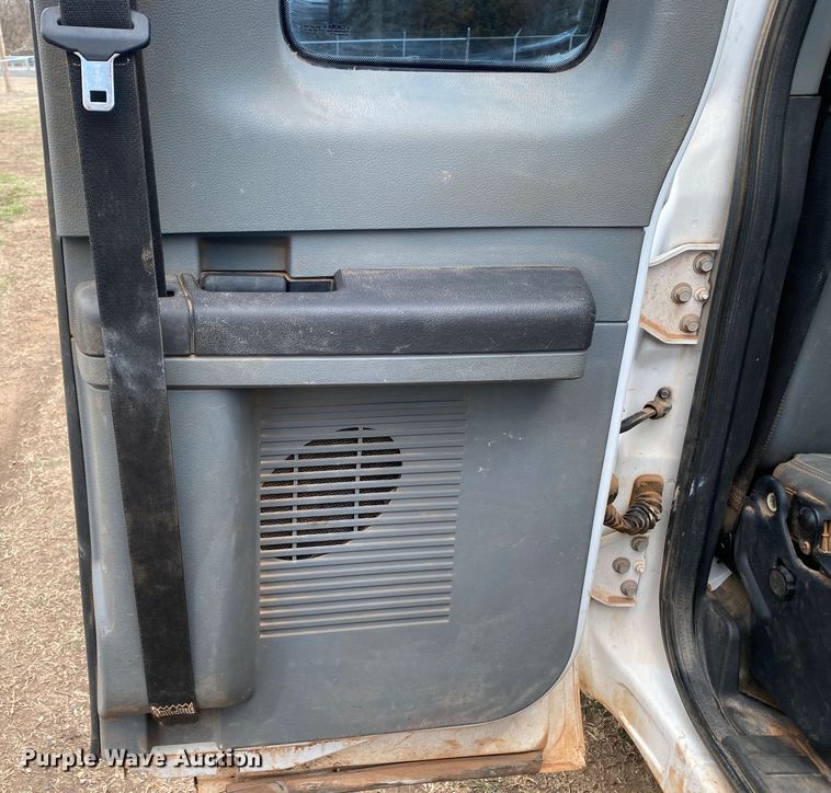 image for item DL7032 2013 Ford F250 Super Duty  SuperCab pickup truck