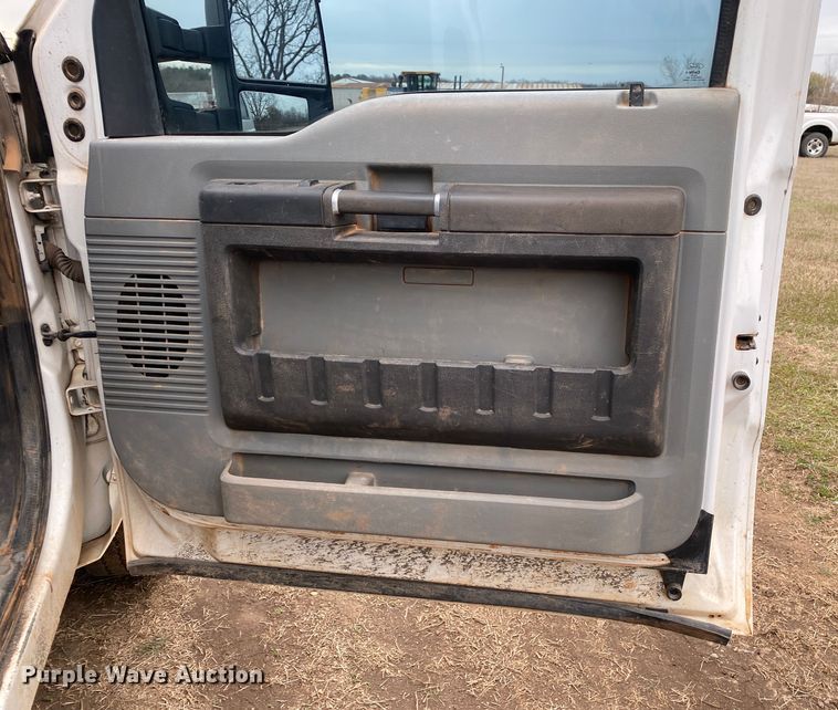 image for item DL7032 2013 Ford F250 Super Duty  SuperCab pickup truck