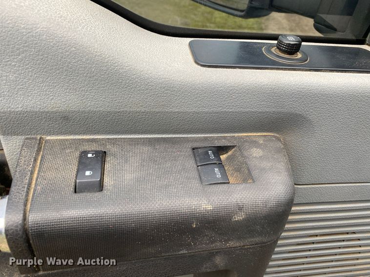 image for item DL7033 2015 Ford F250 Super Duty  SuperCab pickup truck