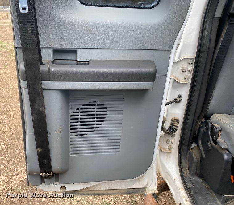 image for item DL7033 2015 Ford F250 Super Duty  SuperCab pickup truck