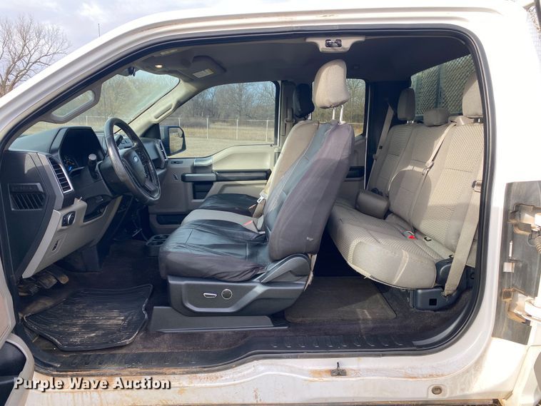 image for item DL7035 2016 Ford F150  SuperCab pickup truck