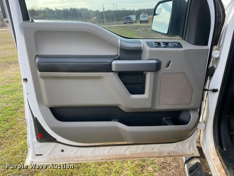 image for item DL7035 2016 Ford F150  SuperCab pickup truck