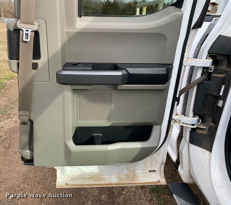 image for item DL7035 2016 Ford F150  SuperCab pickup truck