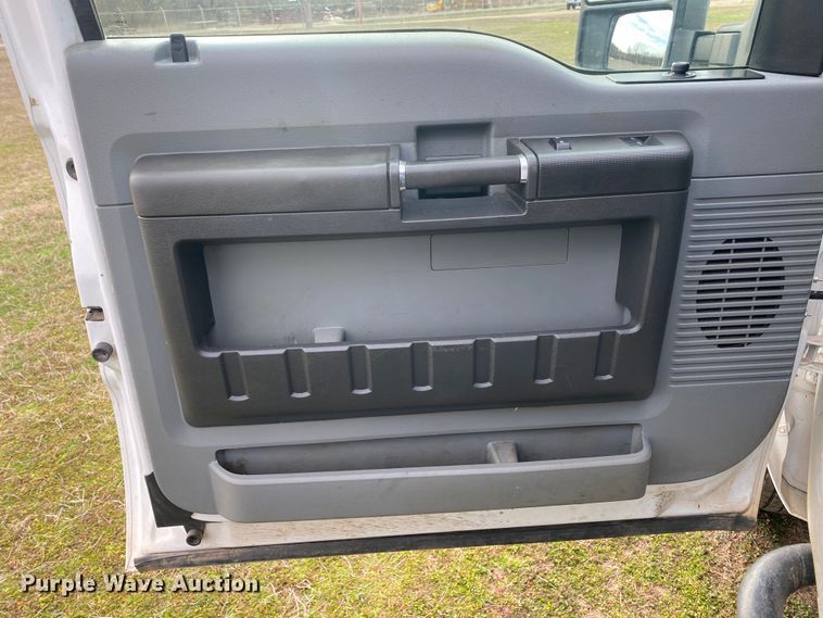 image for item DL7049 2016 Ford F250 Super Duty  SuperCab pickup truck