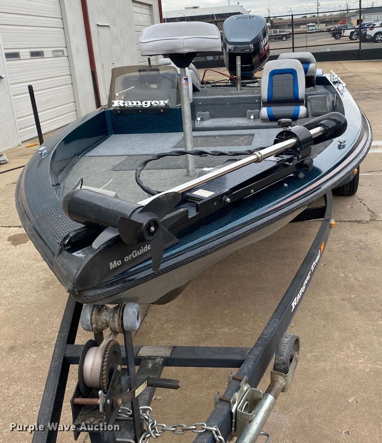 image for item DL7054 1992 Ranger 364V  boat