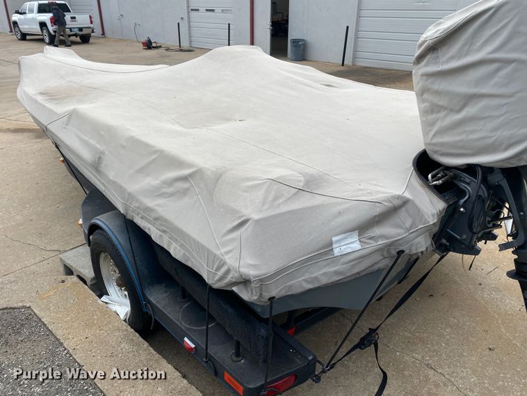 image for item DL7054 1992 Ranger 364V  boat