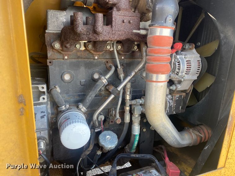 image for item DL7057 2012 Vermeer BC1000XL  wood chipper