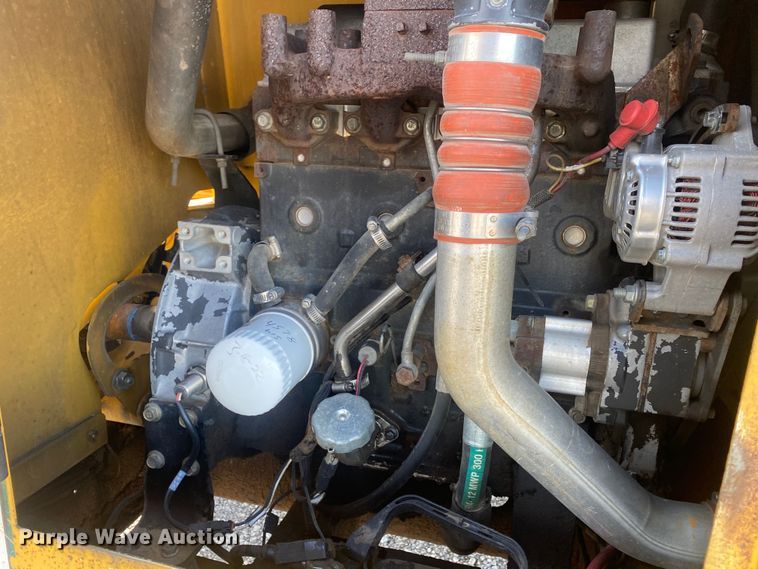 image for item DL7057 2012 Vermeer BC1000XL  wood chipper