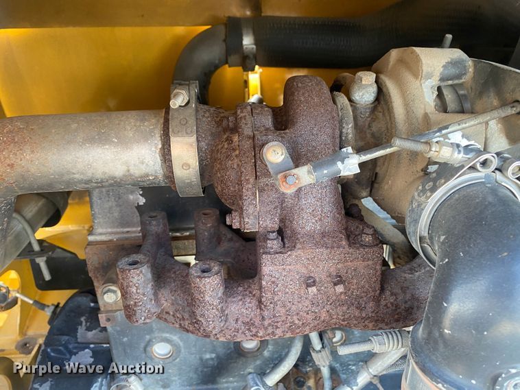 image for item DL7057 2012 Vermeer BC1000XL  wood chipper