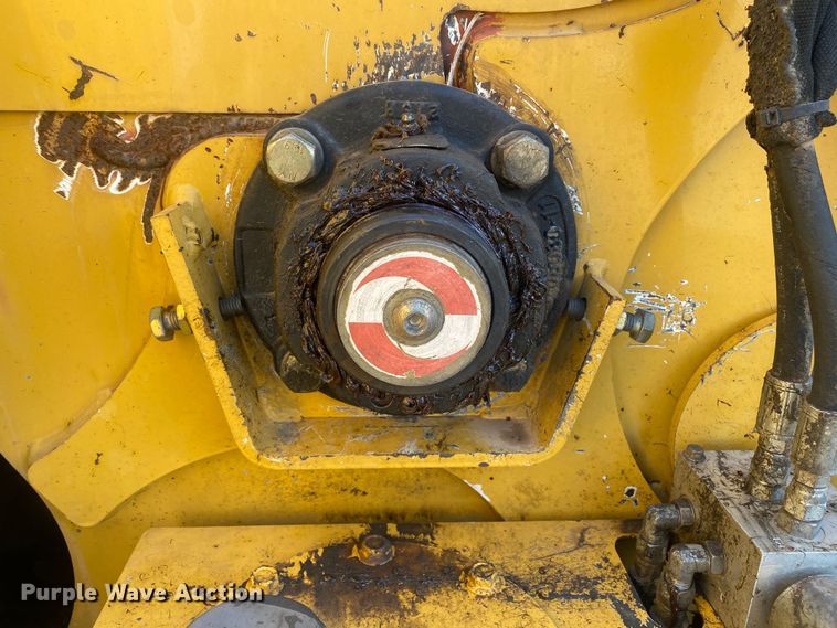 image for item DL7057 2012 Vermeer BC1000XL  wood chipper