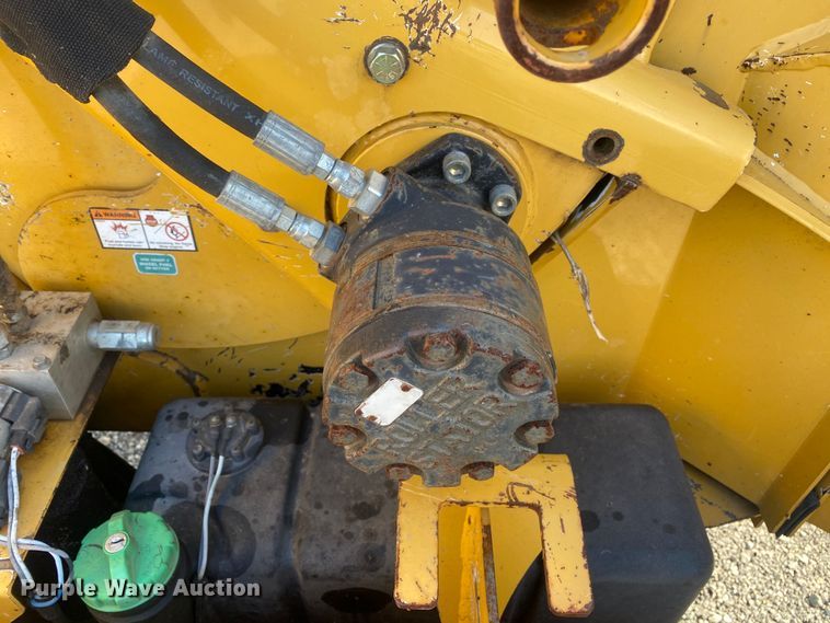 image for item DL7057 2012 Vermeer BC1000XL  wood chipper