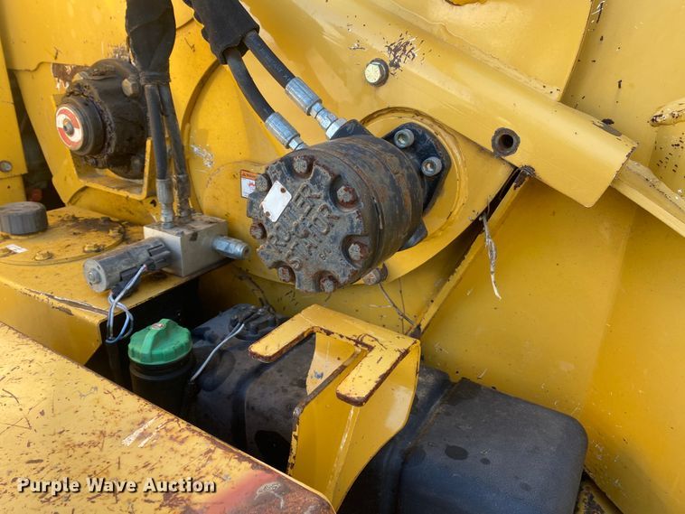 image for item DL7057 2012 Vermeer BC1000XL  wood chipper