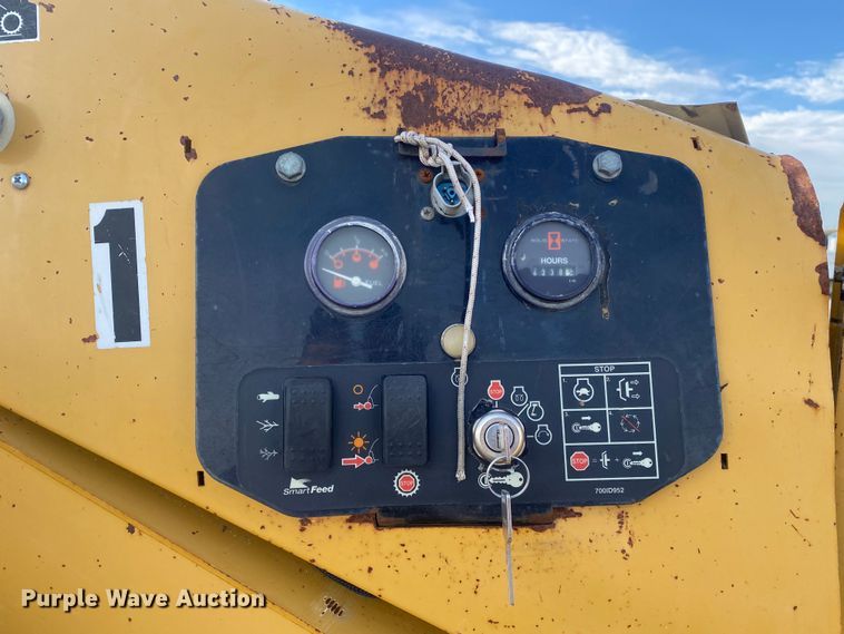 image for item DL7058 2011 Vermeer BC1000XL  wood chipper