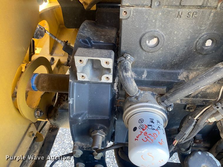 image for item DL7058 2011 Vermeer BC1000XL  wood chipper