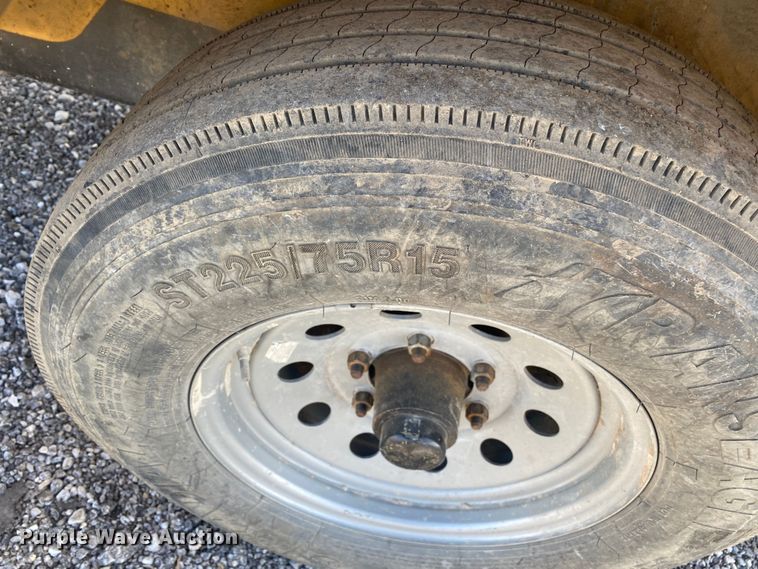 image for item DL7058 2011 Vermeer BC1000XL  wood chipper