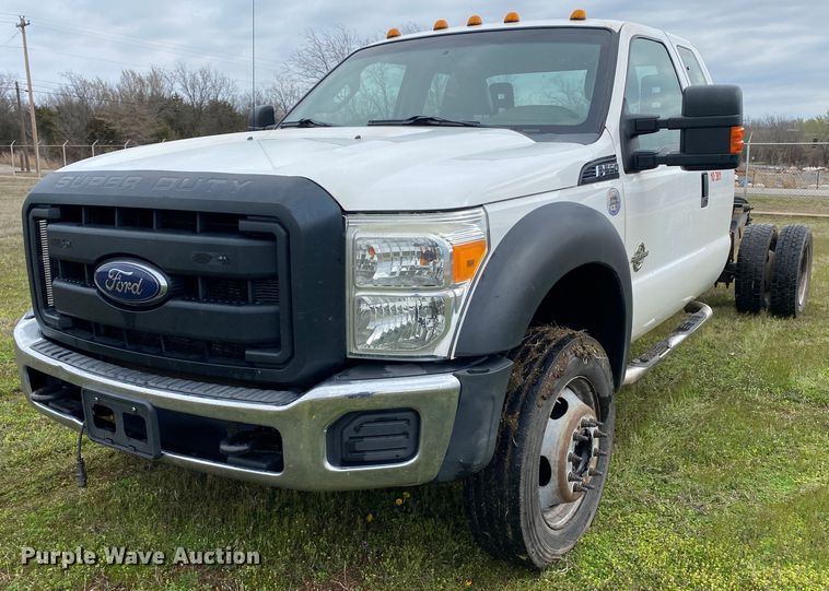 image for item DL7064 2016 Ford F550 Super Duty  SuperCab truck cab and chassis