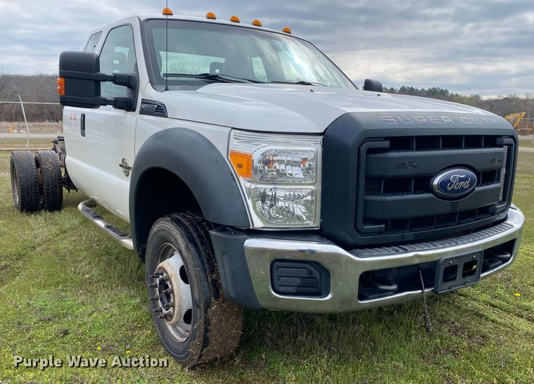 image for item DL7064 2016 Ford F550 Super Duty  SuperCab truck cab and chassis