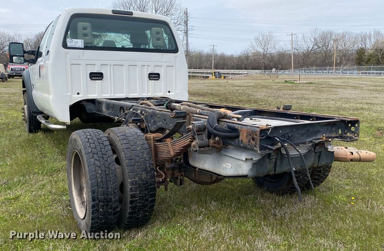 image for item DL7064 2016 Ford F550 Super Duty  SuperCab truck cab and chassis