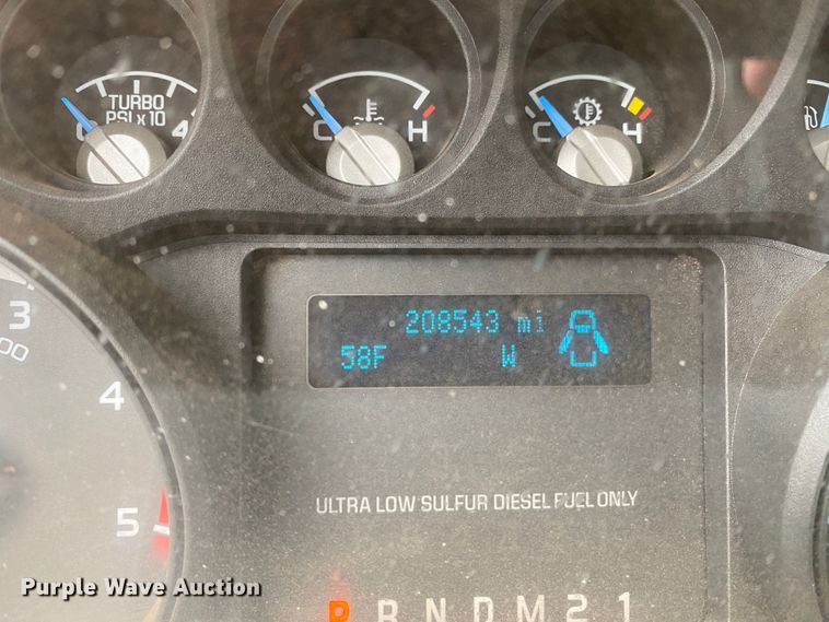 image for item DL7064 2016 Ford F550 Super Duty  SuperCab truck cab and chassis