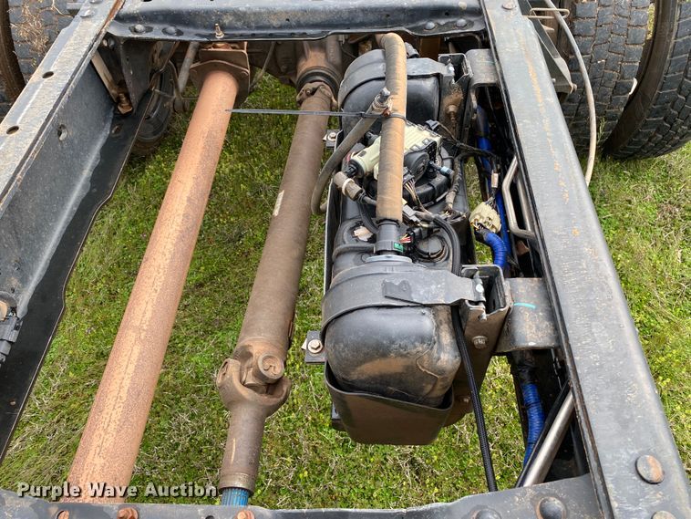 image for item DL7064 2016 Ford F550 Super Duty  SuperCab truck cab and chassis