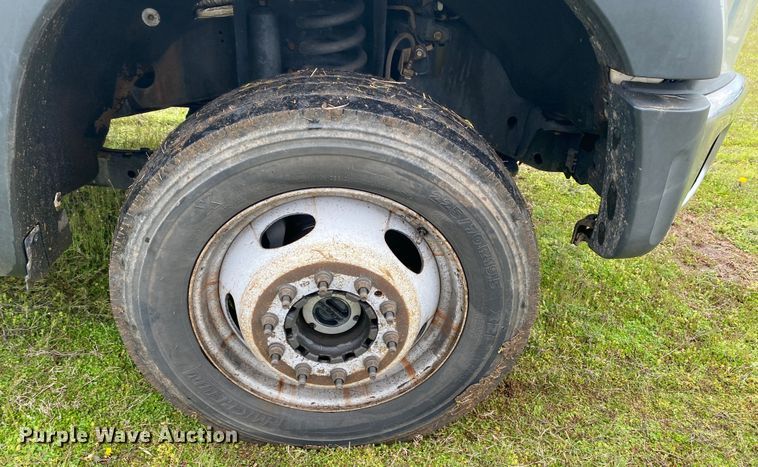 image for item DL7064 2016 Ford F550 Super Duty  SuperCab truck cab and chassis