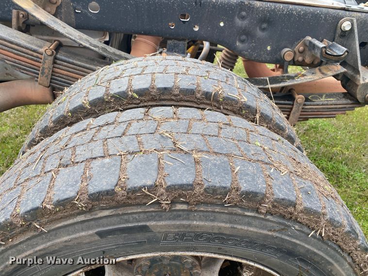 image for item DL7064 2016 Ford F550 Super Duty  SuperCab truck cab and chassis