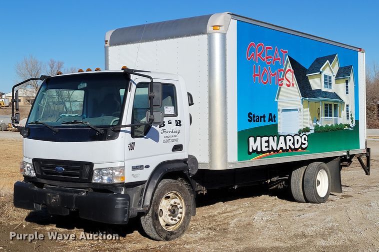 image for item DM8214 2007 Ford LCF 550  box truck