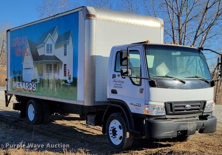 image for item DM8214 2007 Ford LCF 550  box truck
