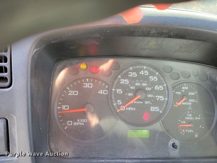 image for item DM8214 2007 Ford LCF 550  box truck