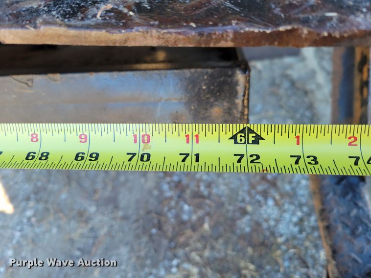 image for item DM8214 2007 Ford LCF 550  box truck