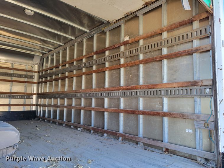 image for item DM8214 2007 Ford LCF 550  box truck