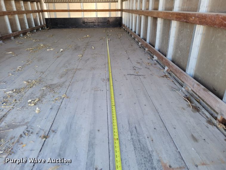 image for item DM8214 2007 Ford LCF 550  box truck