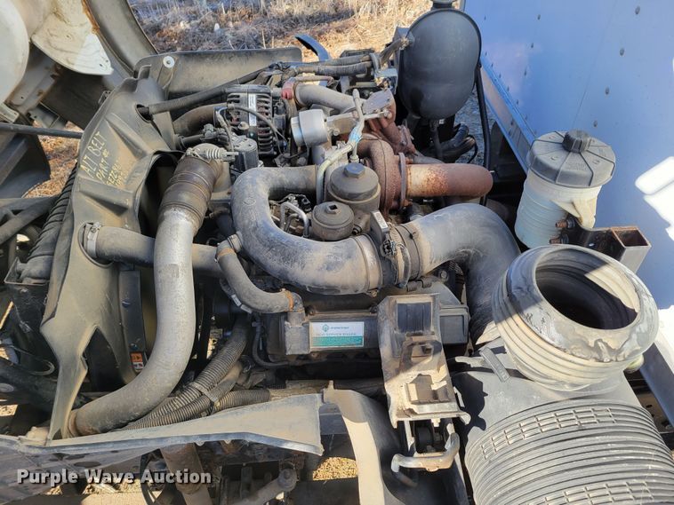 image for item DM8214 2007 Ford LCF 550  box truck