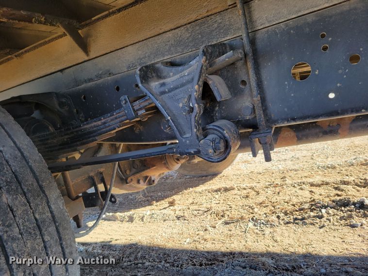 image for item DM8214 2007 Ford LCF 550  box truck