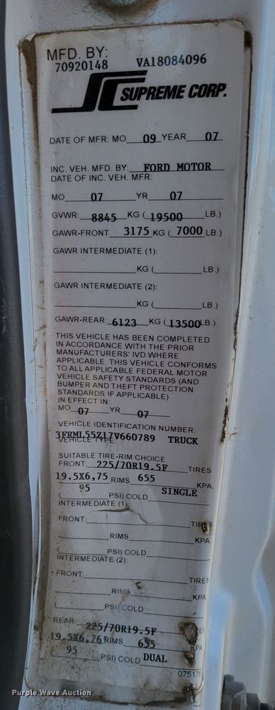 image for item DM8214 2007 Ford LCF 550  box truck