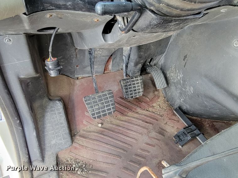 image for item DM8215 2010 International ProStar  semi truck