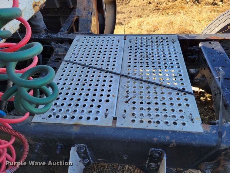 image for item DM8215 2010 International ProStar  semi truck