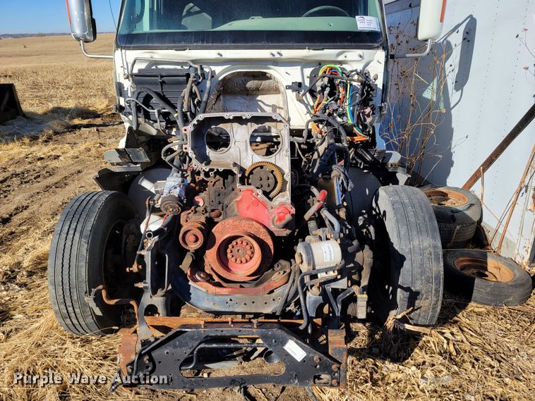 image for item DM8215 2010 International ProStar  semi truck