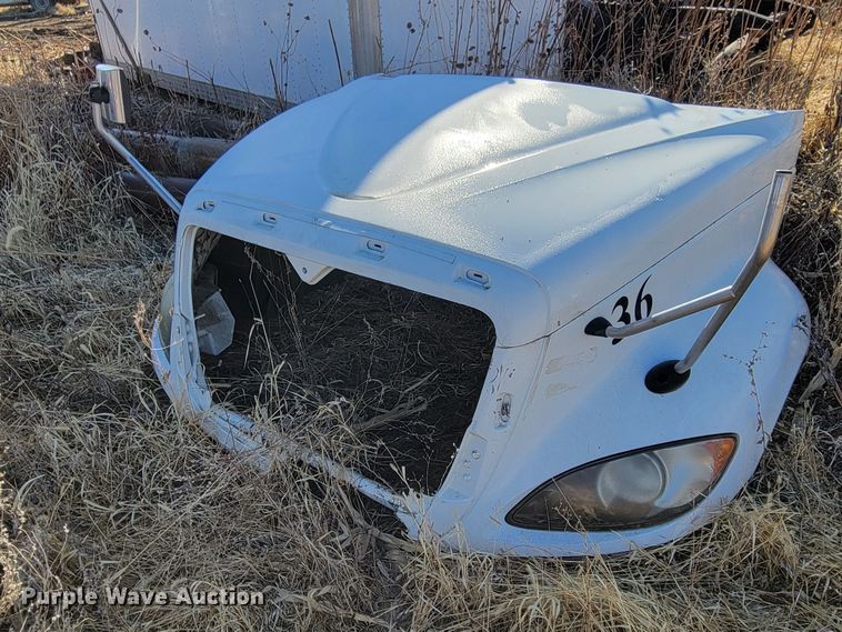 image for item DM8215 2010 International ProStar  semi truck