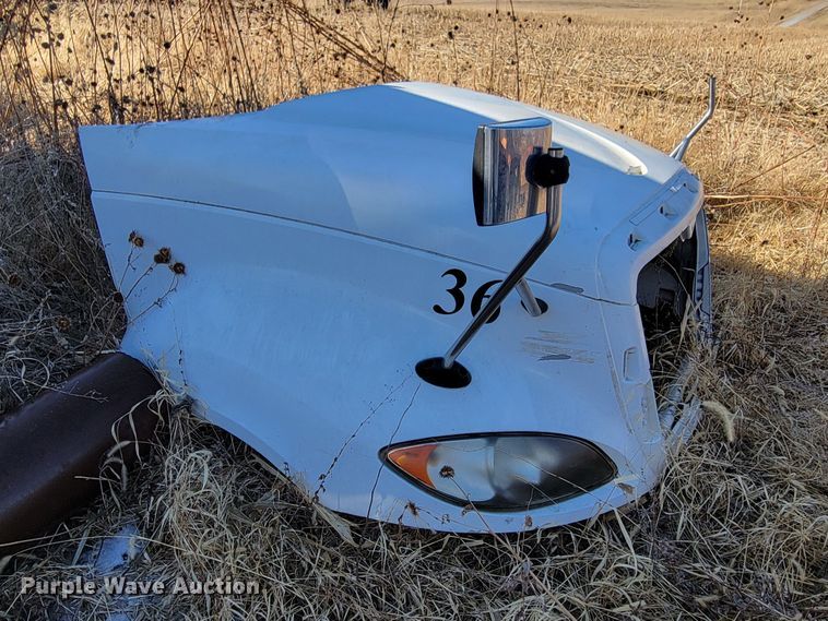 image for item DM8215 2010 International ProStar  semi truck