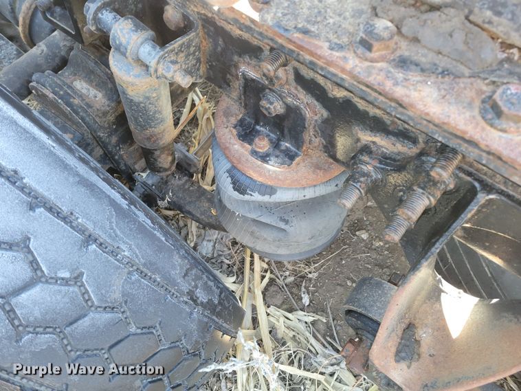 image for item DM8215 2010 International ProStar  semi truck