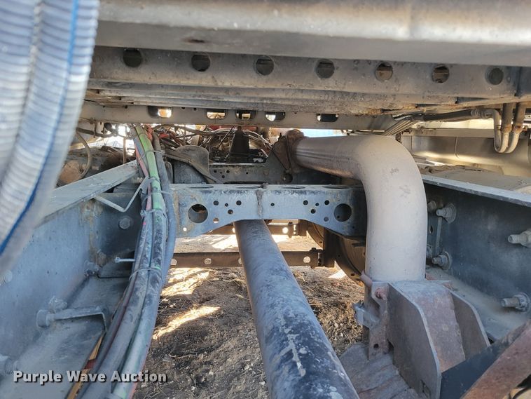 image for item DM8215 2010 International ProStar  semi truck