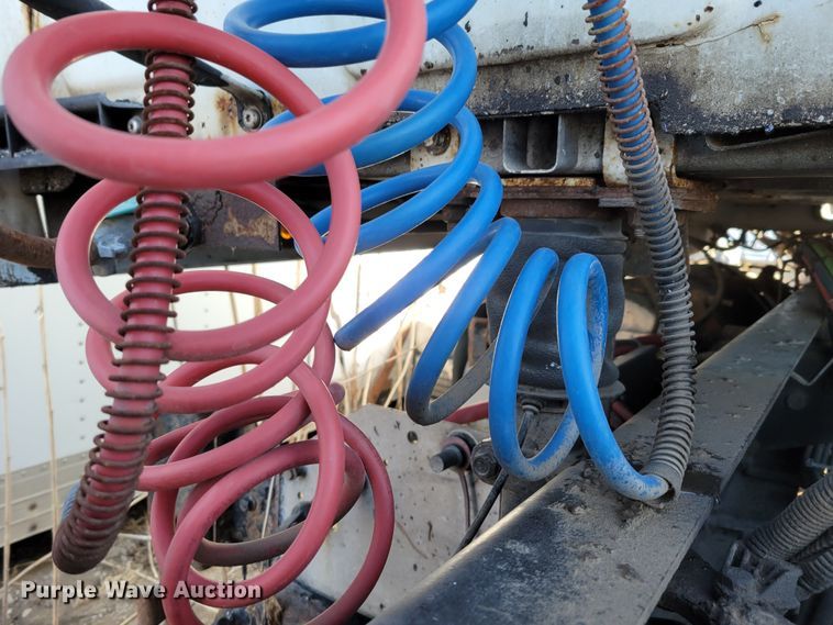 image for item DM8215 2010 International ProStar  semi truck