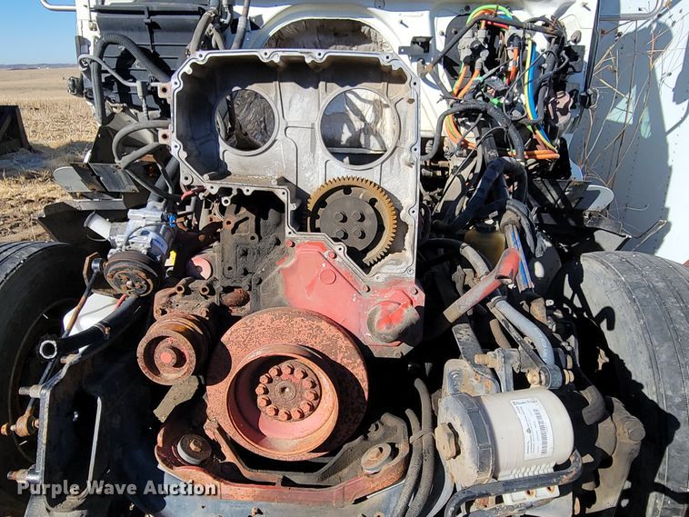 image for item DM8215 2010 International ProStar  semi truck