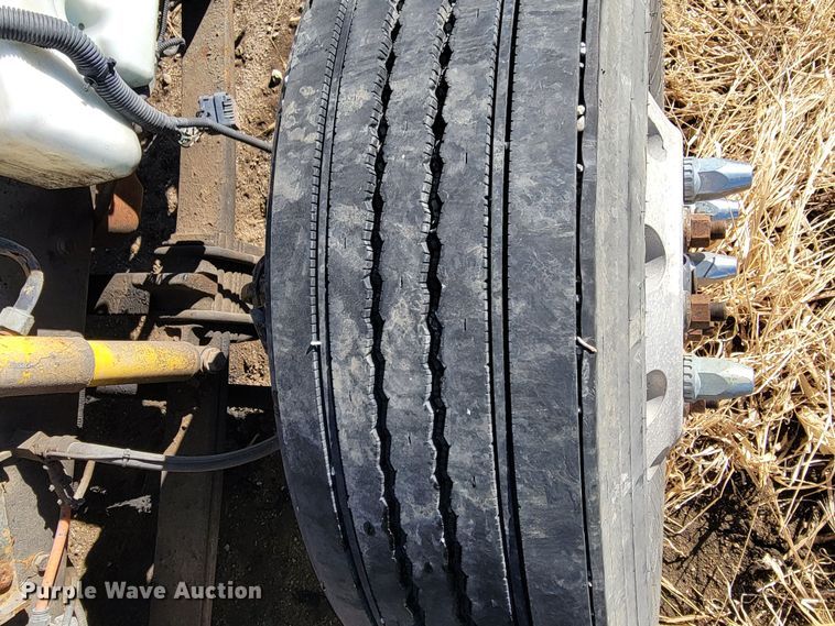 image for item DM8215 2010 International ProStar  semi truck