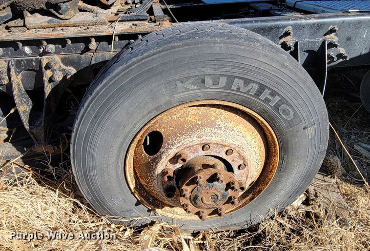 image for item DM8215 2010 International ProStar  semi truck