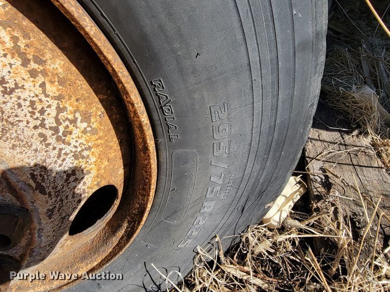 image for item DM8215 2010 International ProStar  semi truck