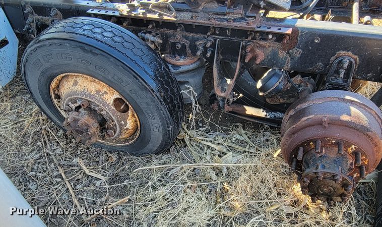 image for item DM8215 2010 International ProStar  semi truck