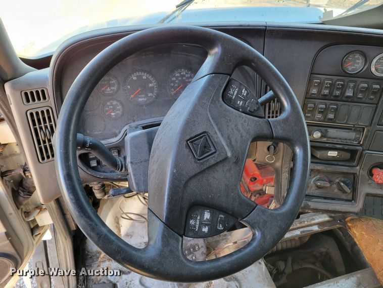 image for item DM8216 2008 International ProStar  semi truck