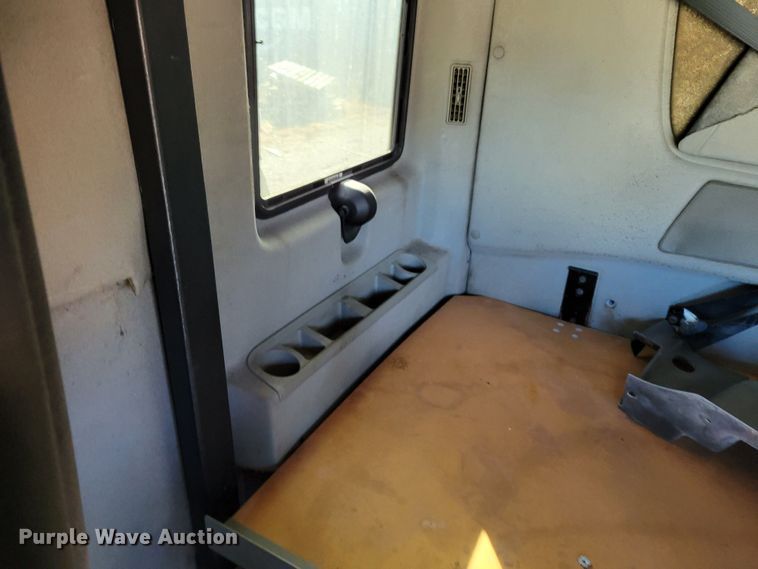 image for item DM8216 2008 International ProStar  semi truck